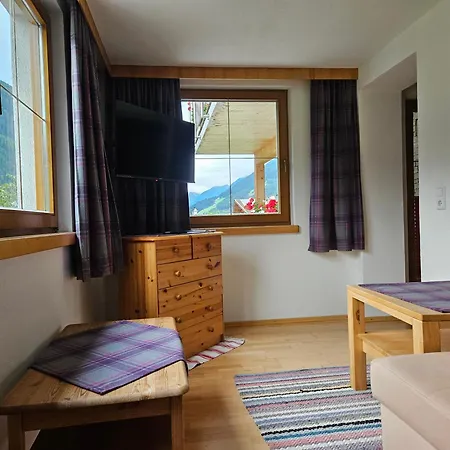 Fernerblick ניוסטיפט אים סטובאיטל